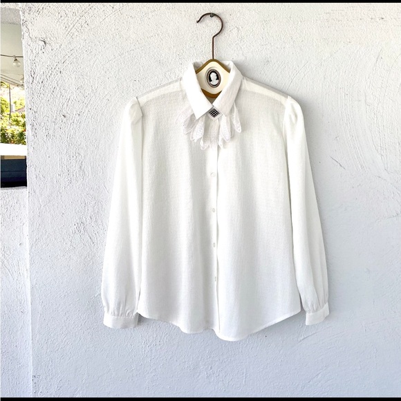 Vintage 80s Rhinestone White Ruffle Collared Shirt - Picture 2 of 6